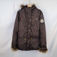 Giubbotto Moncler colore