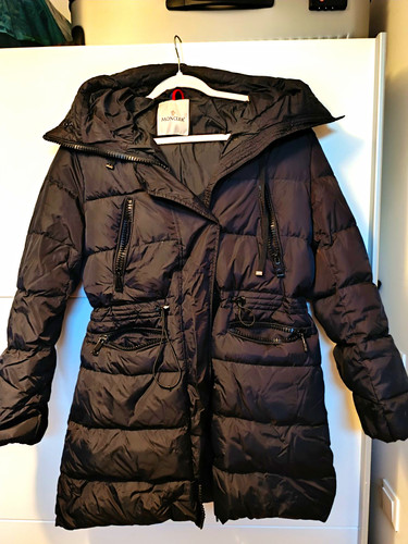 Moncler piumino donna lungo